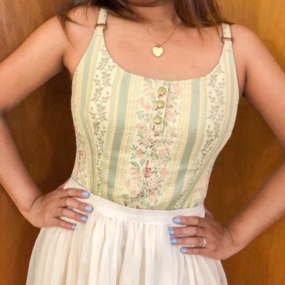 Vintage Floral Embroidered Crop Top